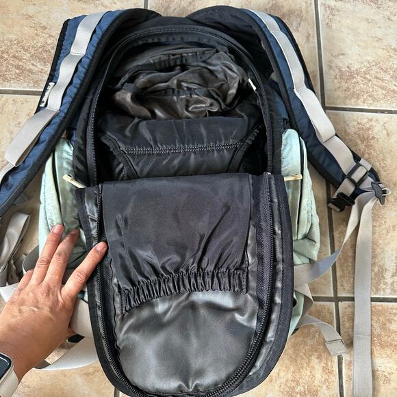 Clive Skateboard Backpack Zipper Buckles Straps Light Blue‎ Multipocket - Picture 11 of 15